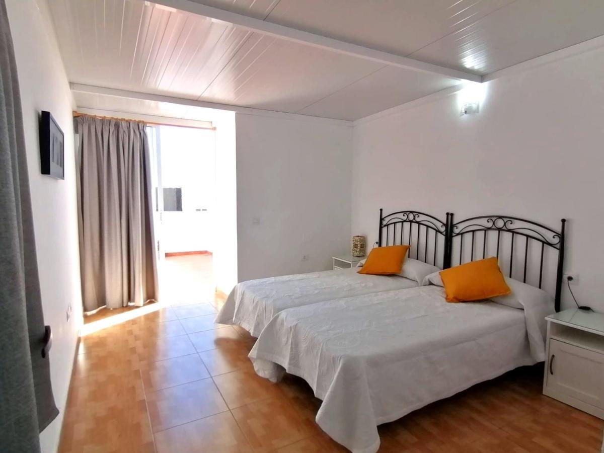 Linos Apartment